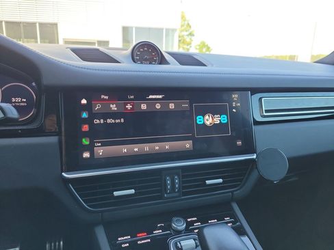 Certified 2022 Porsche Cayenne GTS AWD/4WD image 21