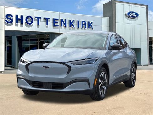Used 2025 Ford Mustang Mach-E Select w/ Comfort Package Lite image 3