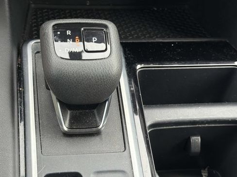 Used 2024 Nissan Pathfinder SV AWD/4WD image 25