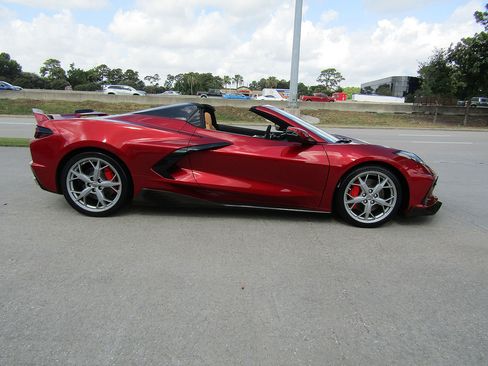 Used 2023 Chevrolet Corvette Stingray Premium Conv w/ Z51 Performance Package RWD image 4