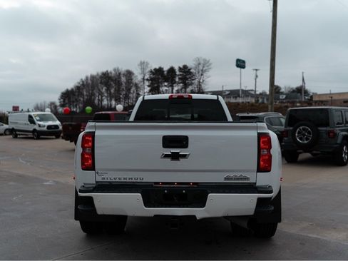 Used 2019 Chevrolet Silverado 3500 High Country w/ Duramax Plus Package image 5