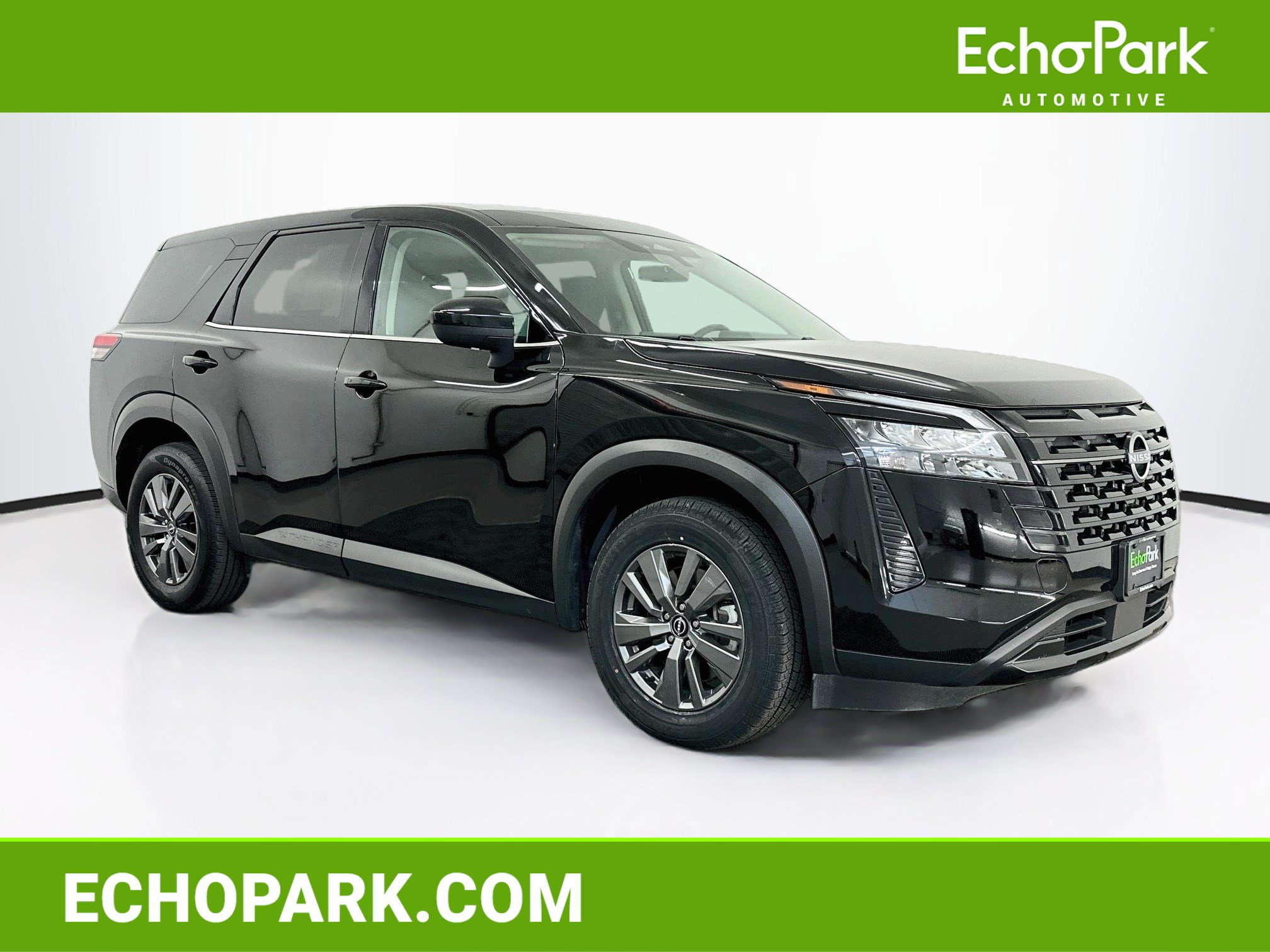Used 2026 Nissan Pathfinder S AWD/4WD image 1
