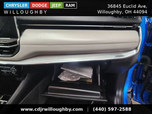 Used 2024 Jeep Compass Limited AWD/4WD image 33