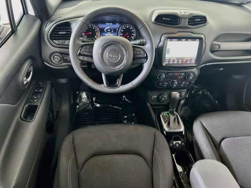 Used 2022 Jeep Renegade Altitude w/ Convenience Group AWD/4WD image 22
