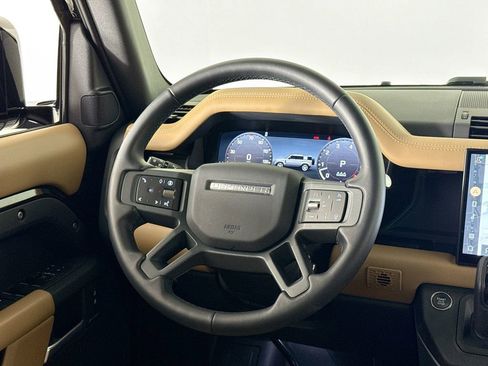 Used 2025 Land Rover Defender 110 S image 20