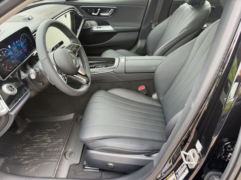 New 2026 Mercedes-Benz E 450 4MATIC Sedan image 10