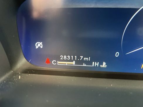 Used 2023 Lincoln Nautilus AWD w/ Premium Package image 9