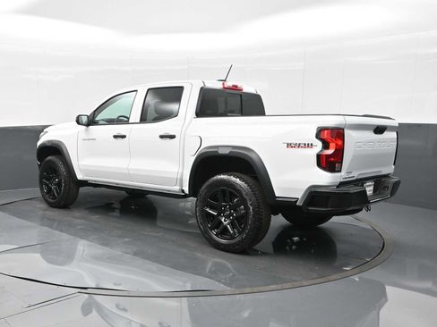 Used 2024 Chevrolet Colorado Trail Boss image 5