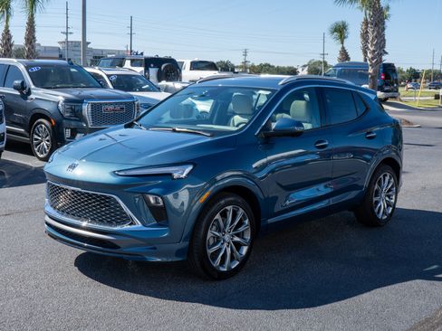 New 2026 Buick Encore GX Avenir w/ Avenir Technology Package image 7
