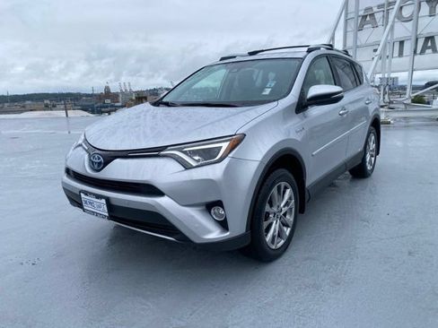 Used 2016 Toyota RAV4 Limited AWD/4WD image 4