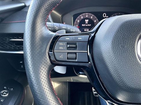 Certified 2025 Acura ADX A-Spec image 18