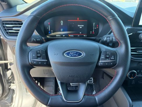 Used 2024 Ford Escape ST-Line AWD/4WD image 14