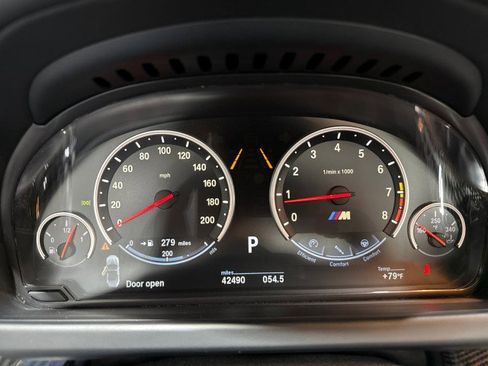 Used 2014 BMW M6 Convertible image 44