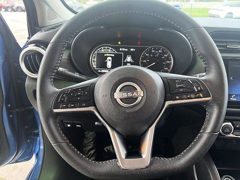 Certified 2023 Nissan Versa SR w/ Trunk Package image 17