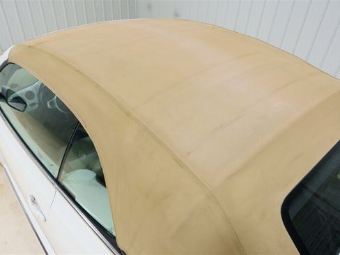 Used 2013 Volkswagen Beetle TDI FWD image 7