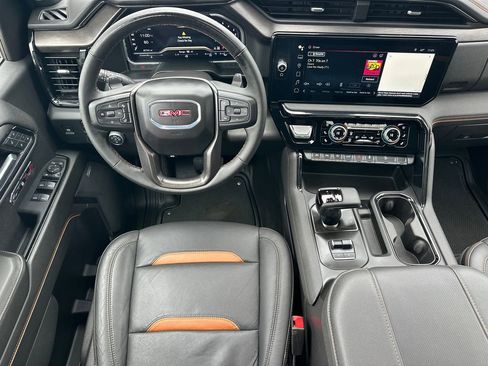Used 2024 GMC Sierra 1500 AT4 w/ Technology Package image 24