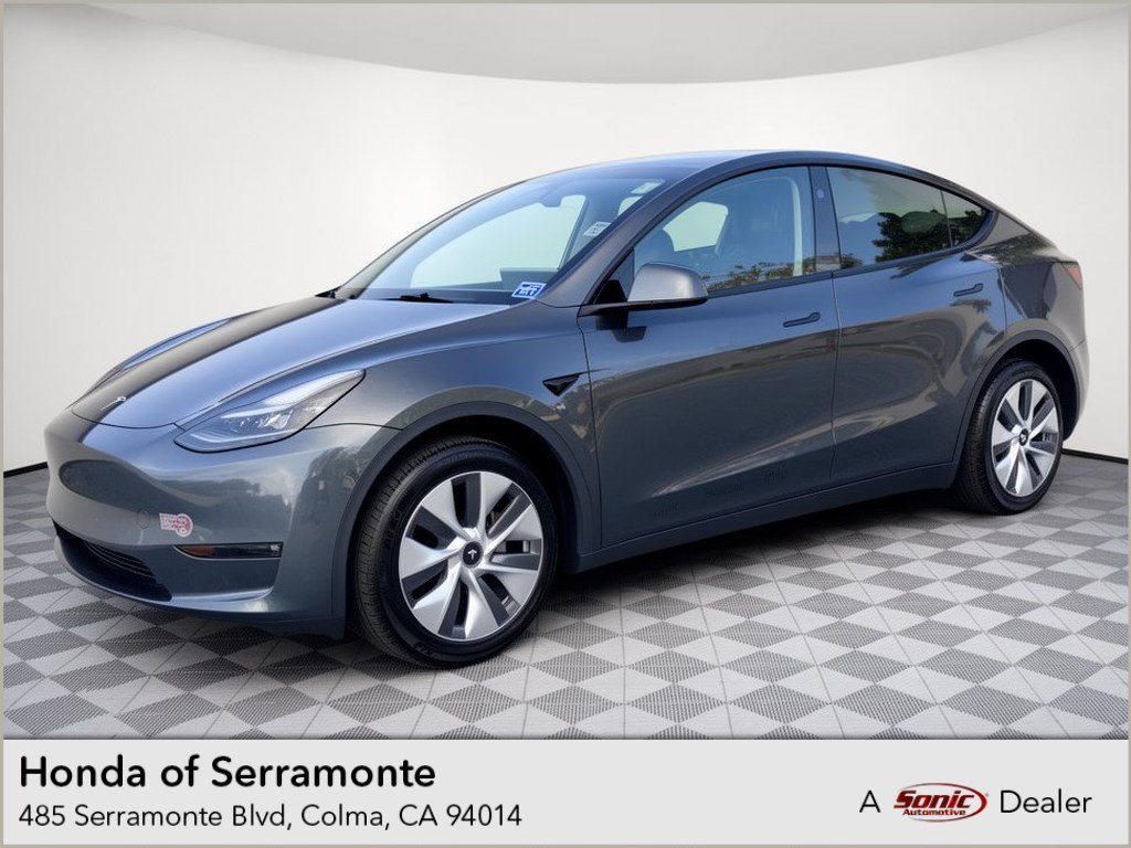 Used 2023 Tesla Model Y Long Range AWD/4WD image 1