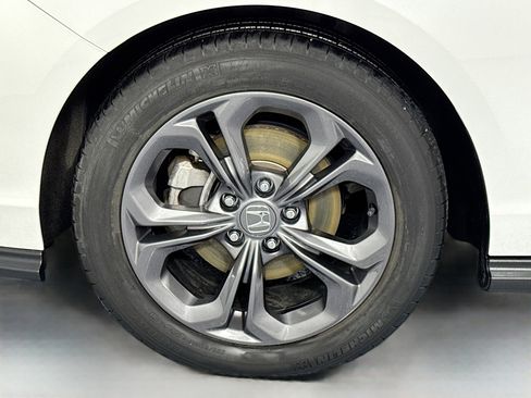 Certified 2023 Honda Accord EX image 30