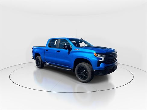 New 2025 Chevrolet Silverado 1500 LT Trail Boss w/ Convenience Package II image 2