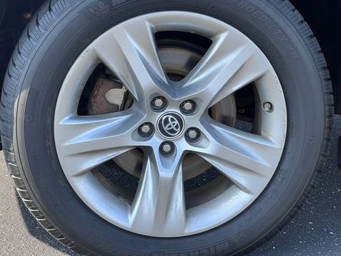Used 2016 Toyota Highlander Limited Platinum AWD/4WD image 10