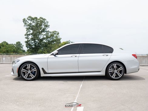 Used 2019 BMW 750i w/ M Sport Package RWD image 4