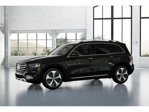 Used 2025 Mercedes-Benz GLB 250 image 36