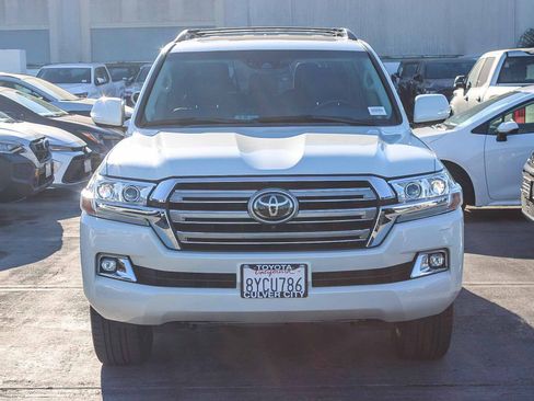 Certified 2021 Toyota Land Cruiser image 2