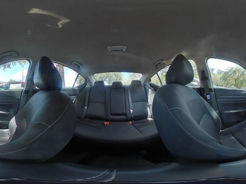 Used 2025 Nissan Altima 2.5 SV FWD image 52
