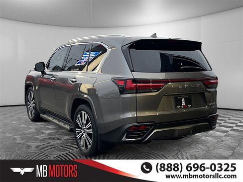 Used 2023 Lexus LX 600 4WD w/ Accessory Package (Z1) image 8
