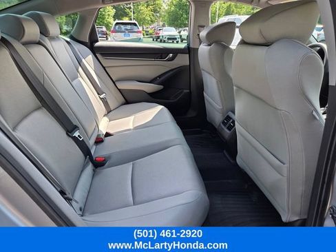 Used 2018 Honda Accord EX image 18
