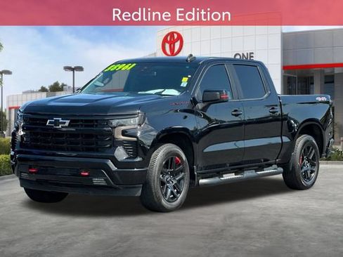 Used 2022 Chevrolet Silverado 1500 RST w/ Redline Edition AWD/4WD image 10