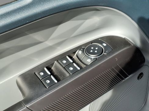 New 2026 Ford Maverick Lariat w/ Black Appearance Package image 17