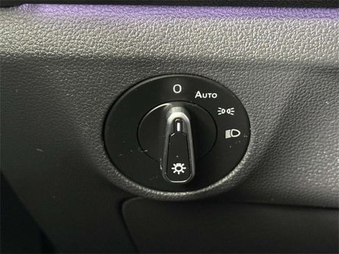 Used 2024 Volkswagen Jetta SEL image 19