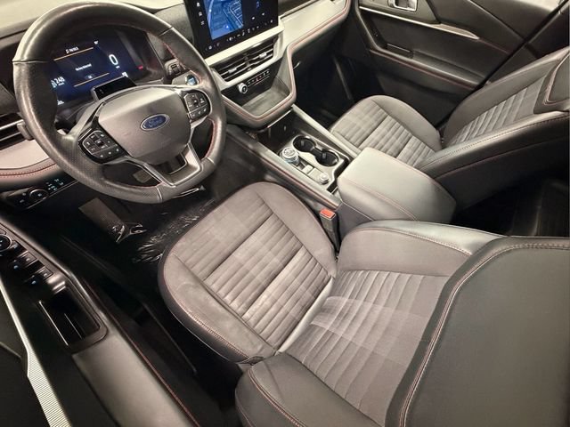 Used 2025 Ford Explorer ST-Line AWD/4WD image 14