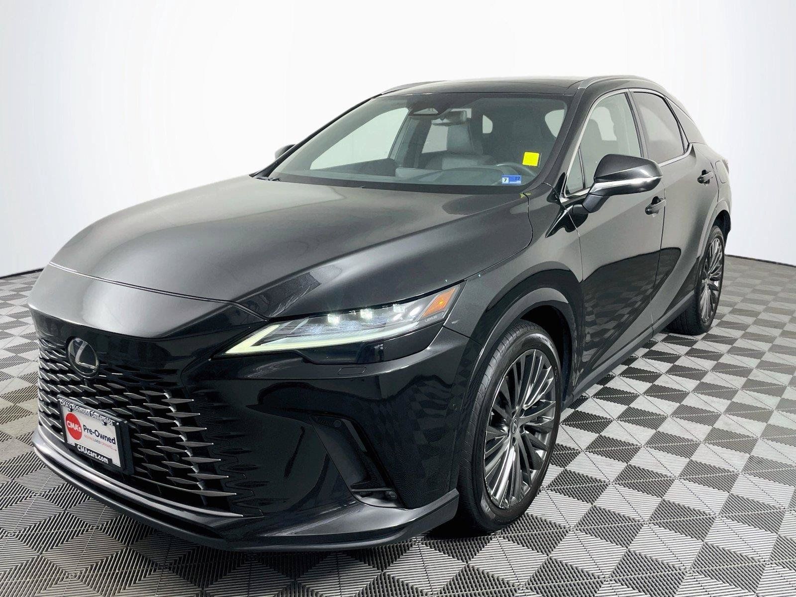 Used 2024 Lexus RX 350 AWD w/ Convenience Package image 3