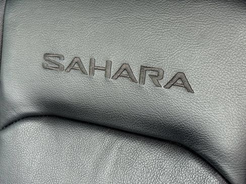 Used 2021 Jeep Wrangler Unlimited Sahara AWD/4WD image 22