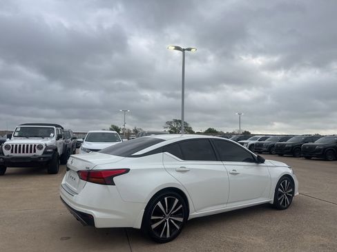 Used 2021 Nissan Altima 2.5 SR image 22