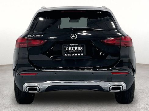 Used 2025 Mercedes-Benz GLA 250 image 4
