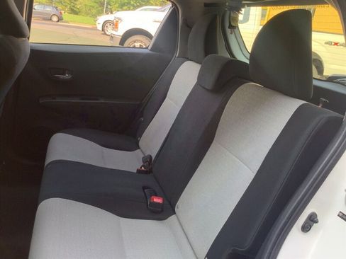 Used 2013 Toyota Yaris LE FWD image 13