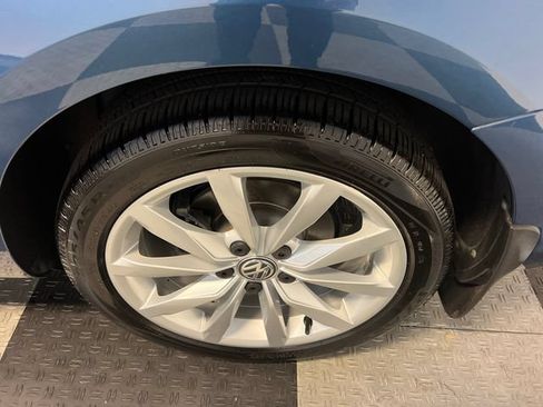 Used 2017 Volkswagen Golf SportWagen FWD image 15