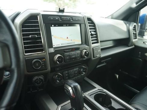 Used 2017 Ford F150 Raptor w/ Equipment Group 802A Luxury AWD/4WD image 27