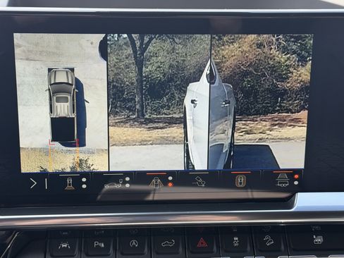 New 2026 GMC Sierra 1500 SLT w/ SLT Premium Plus Package image 41