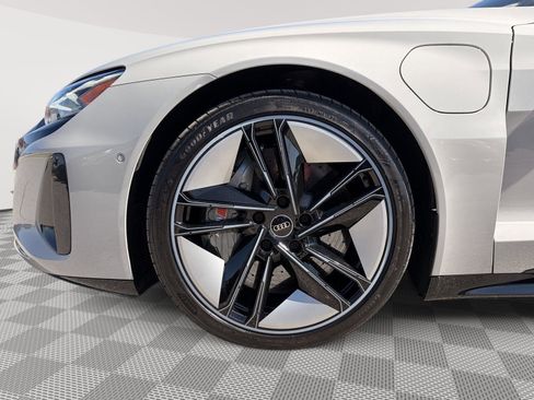 Certified 2023 Audi RS e-tron GT w/ Ceramic Brake Package image 9