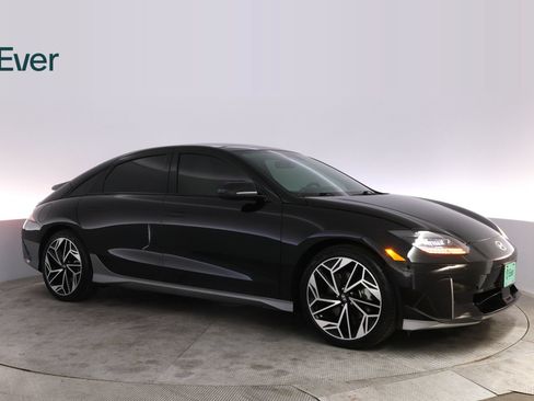 Used 2024 Hyundai Ioniq 6 Limited RWD image 14