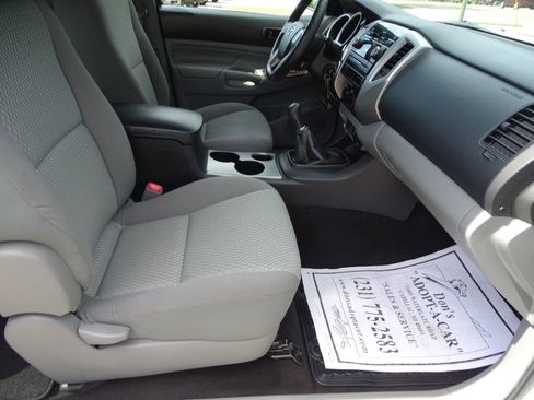 Used 2012 Toyota Tacoma 4x4 Access Cab SR5 image 35