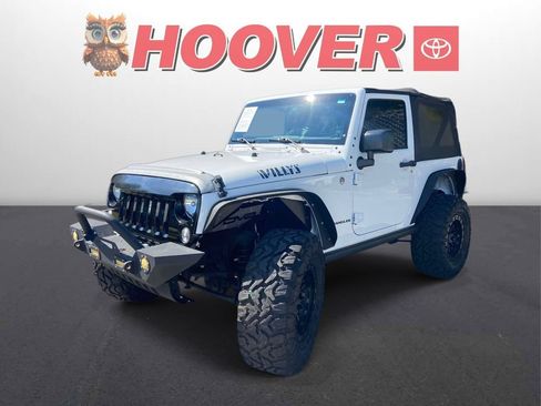 Used 2015 Jeep Wrangler Sport AWD/4WD image 3