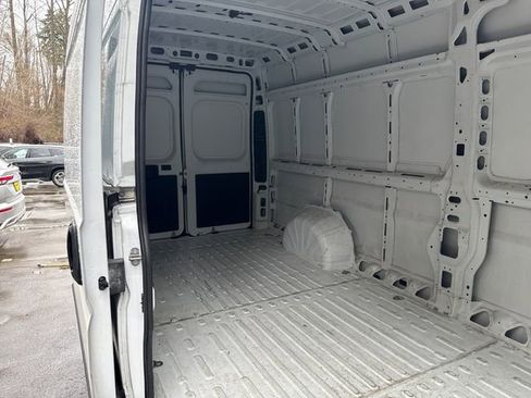 Used 2024 RAM ProMaster 3500 w/ Premium Convenience Group image 13