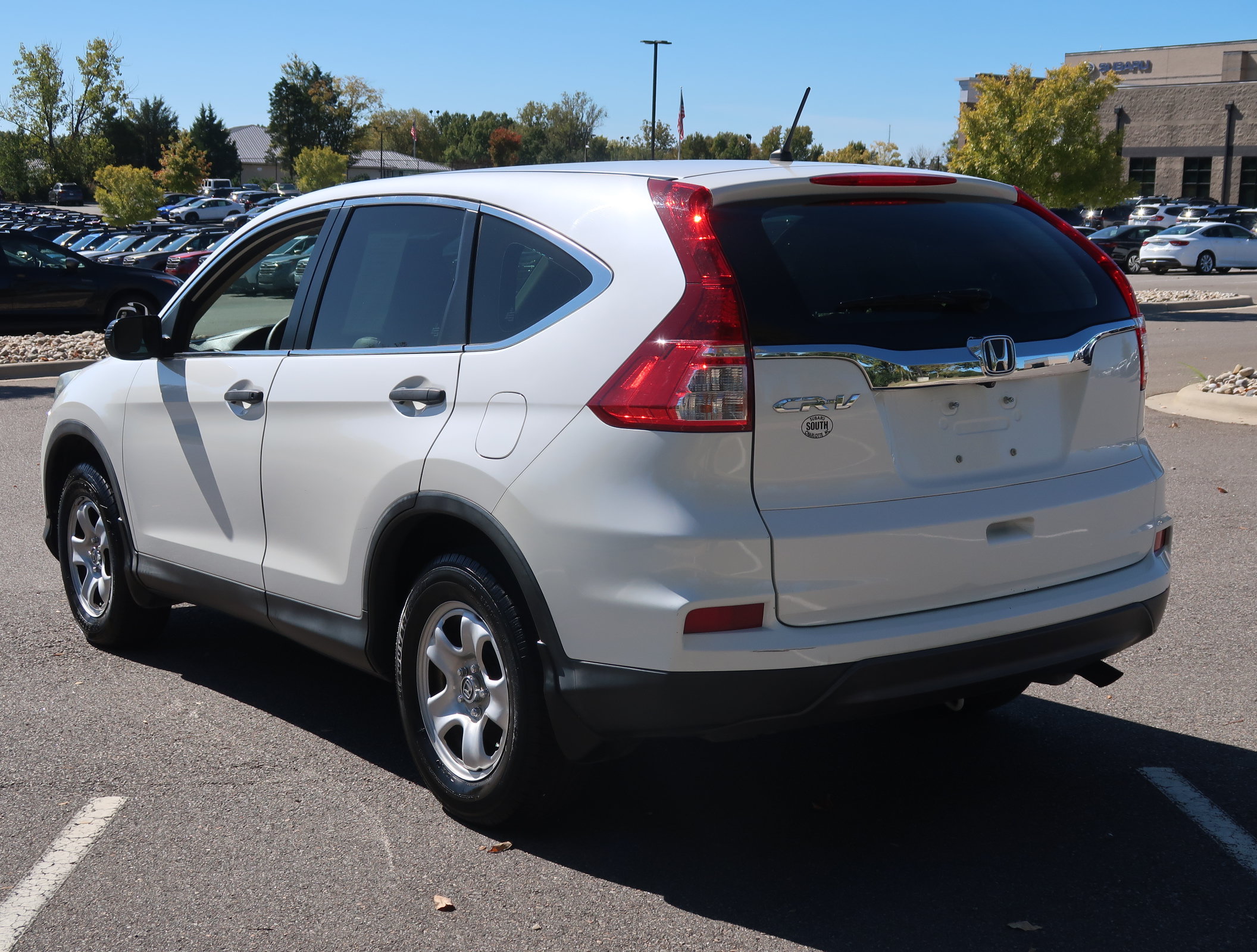 Used 2015 Honda CR-V LX image 6