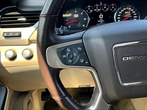 Used 2017 GMC Yukon Denali w/ Open Road Package AWD/4WD image 11