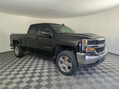 Used 2019 Chevrolet Silverado 1500 LT image 2